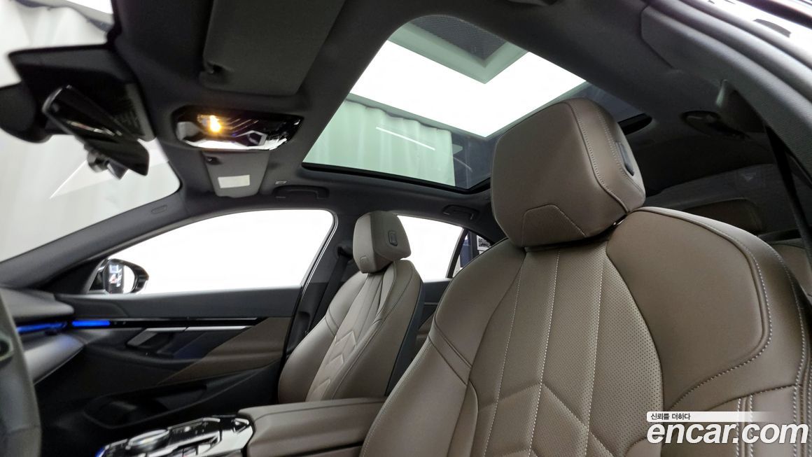 BMW 5-Series 2024