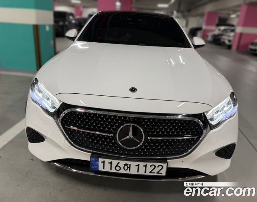 Mercedes-Benz E-Class 2024