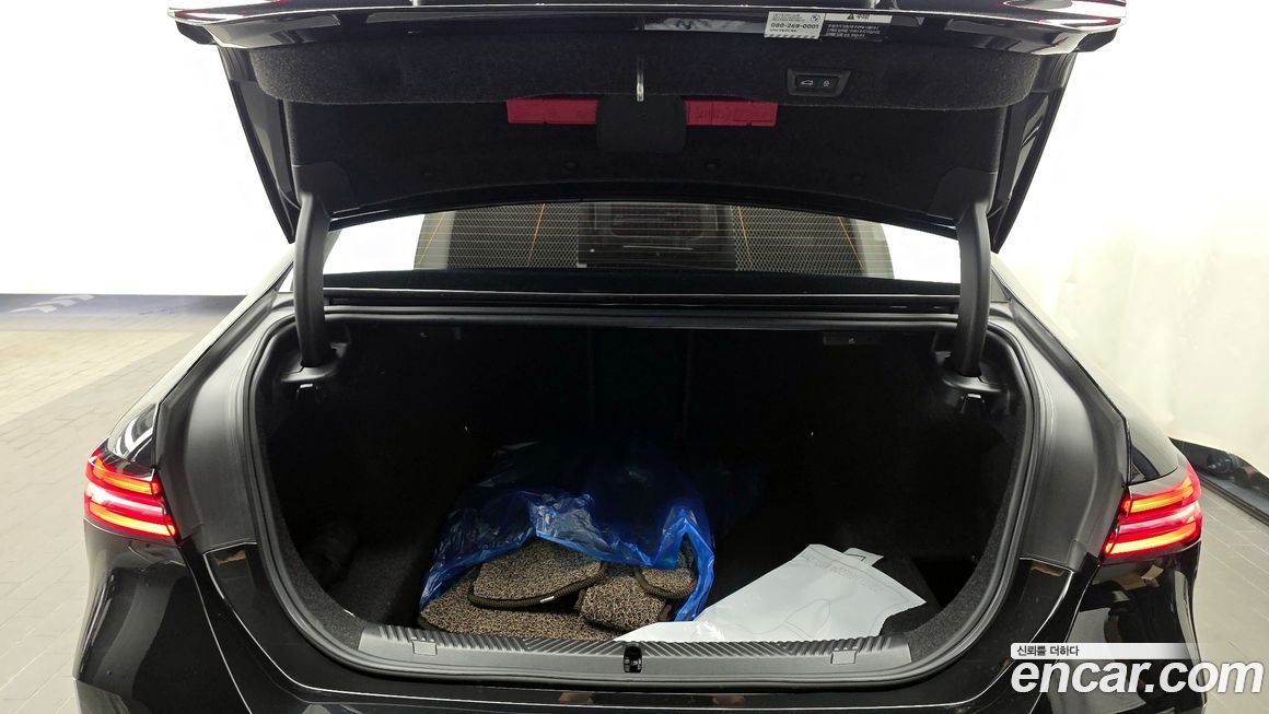 BMW 5-Series 2024