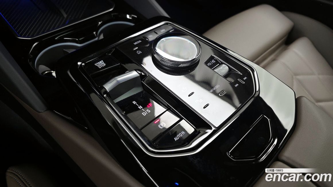 BMW 5-Series 2024