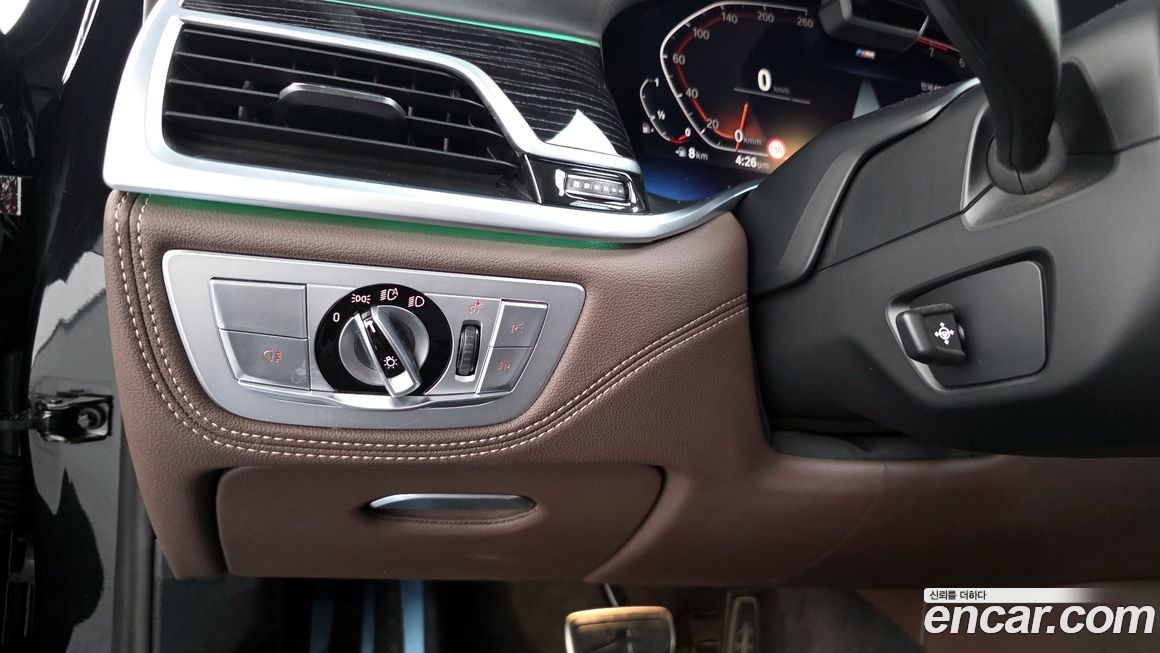 BMW 7-Series 2021