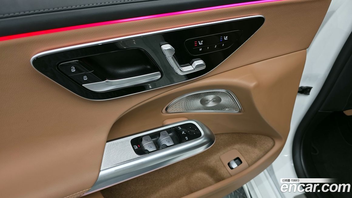 Mercedes-Benz E-Class 2024