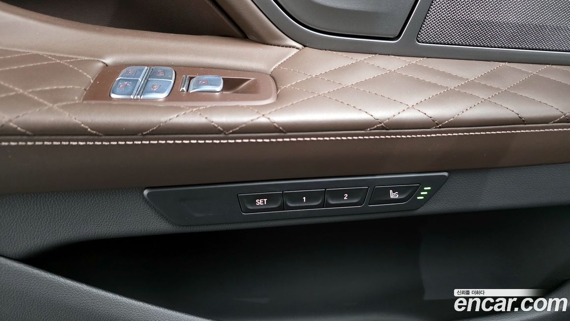 BMW 7-Series 2021