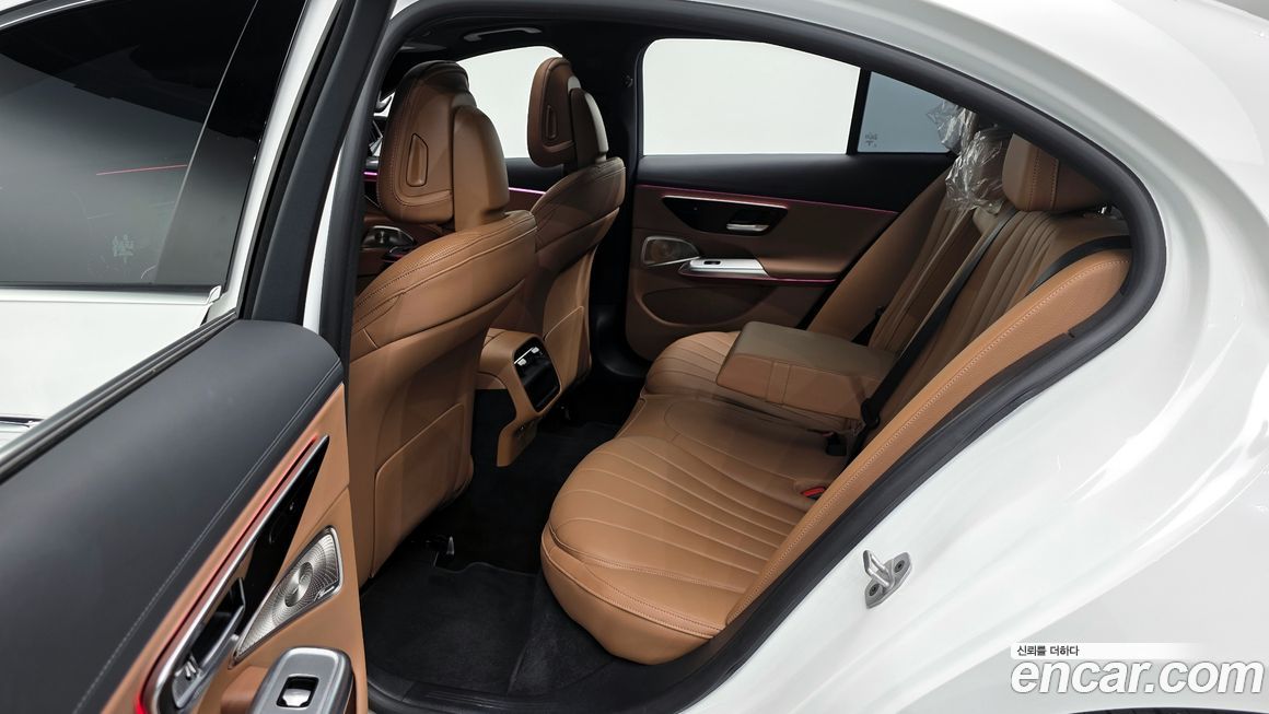 Mercedes-Benz E-Class 2024