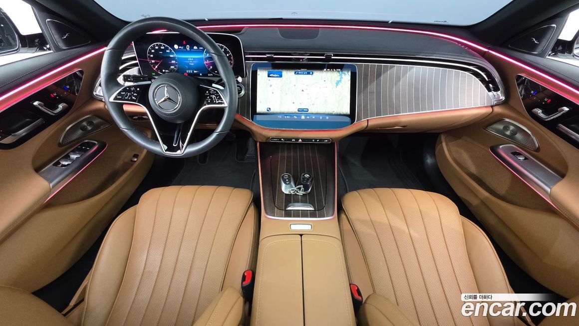 Mercedes-Benz E-Class 2024