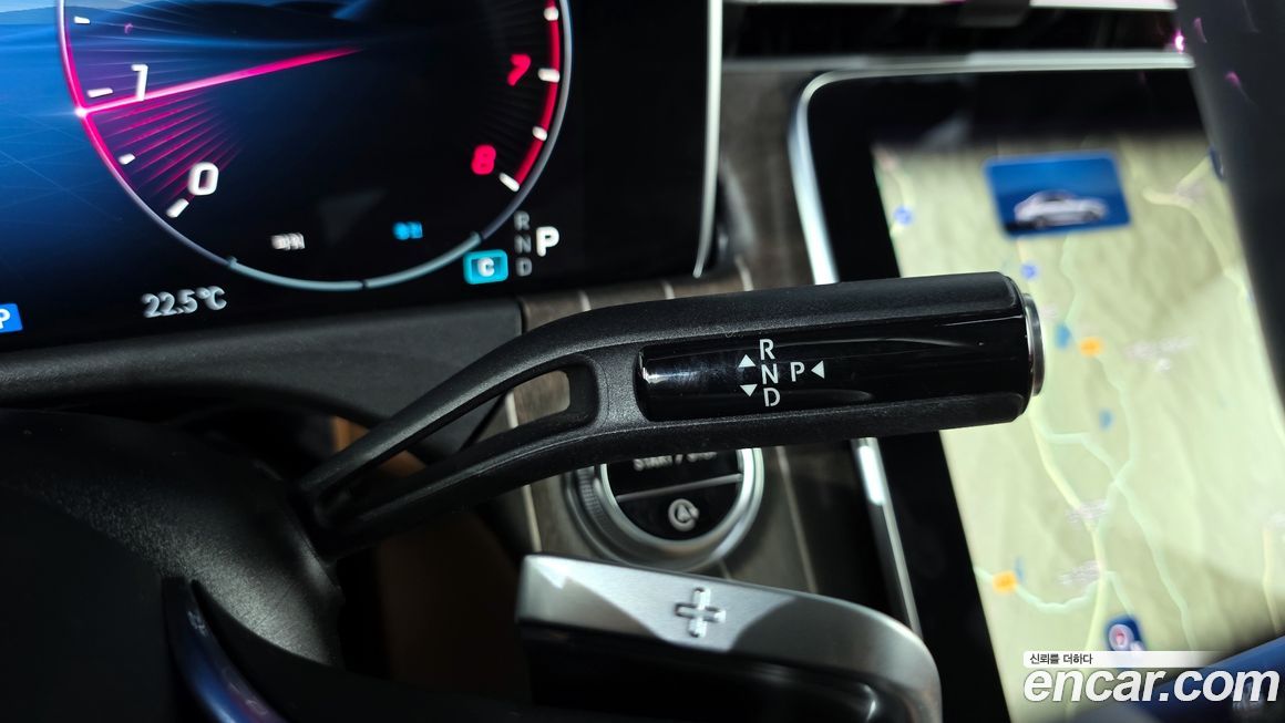 Mercedes-Benz E-Class 2024