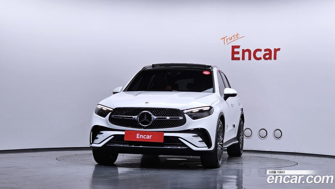 Mercedes-Benz GLC-Class 2025