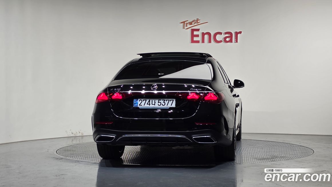 Mercedes-Benz E-Class 2024