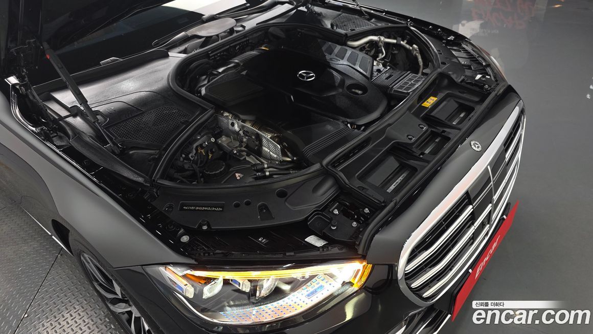 Mercedes-Benz S-Class 2021