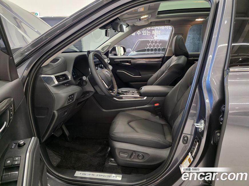 Toyota Highlander 2025
