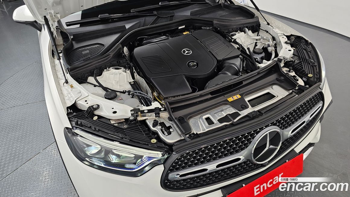 Mercedes-Benz GLC-Class 2025
