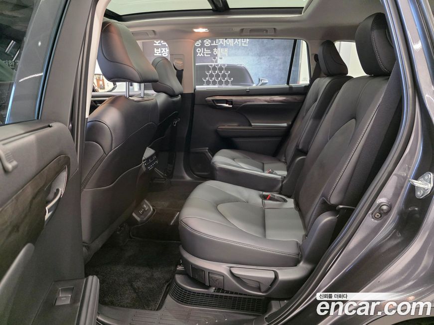 Toyota Highlander 2025