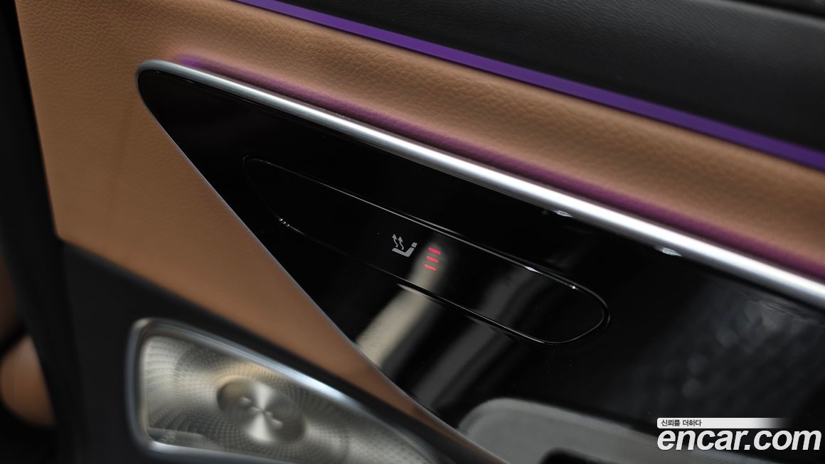 Mercedes-Benz E-Class 2024