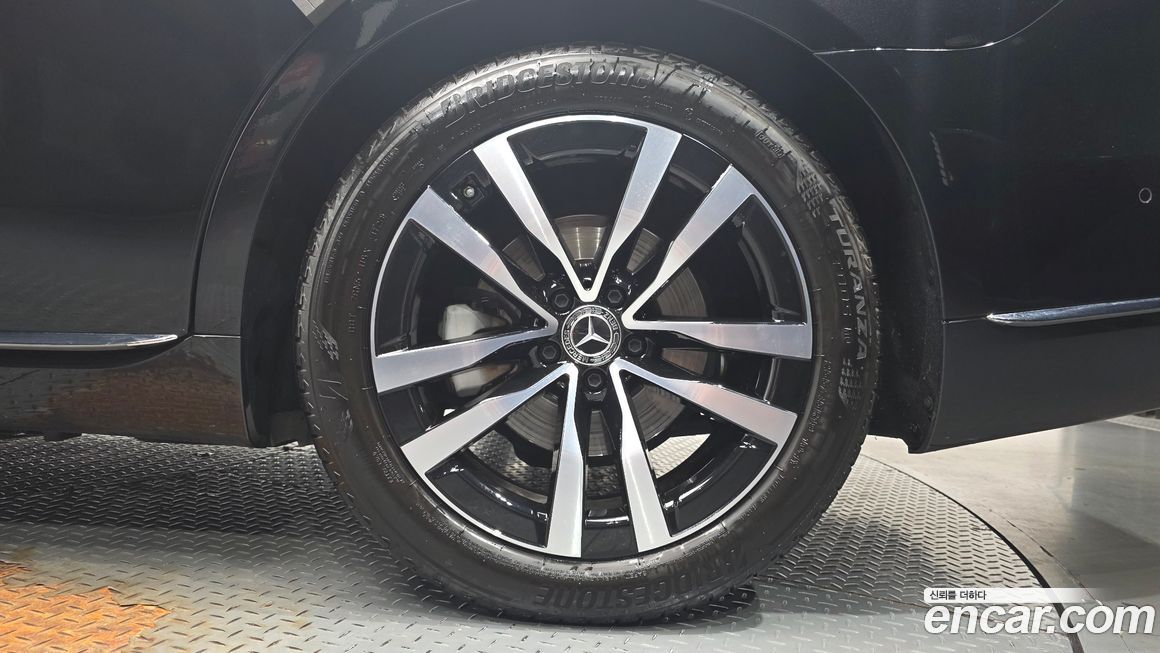 Mercedes-Benz S-Class 2021