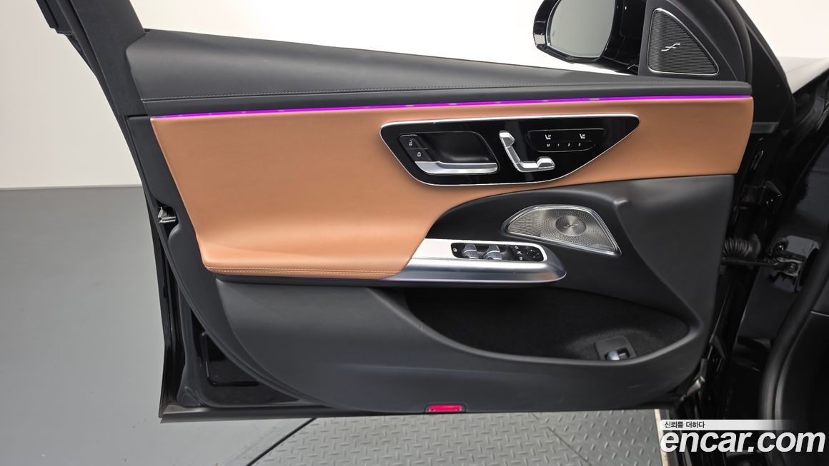 Mercedes-Benz E-Class 2024