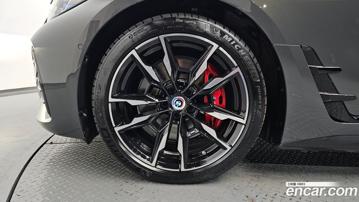 BMW i4 2023