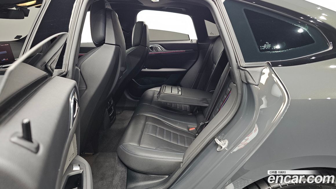 BMW i4 2023