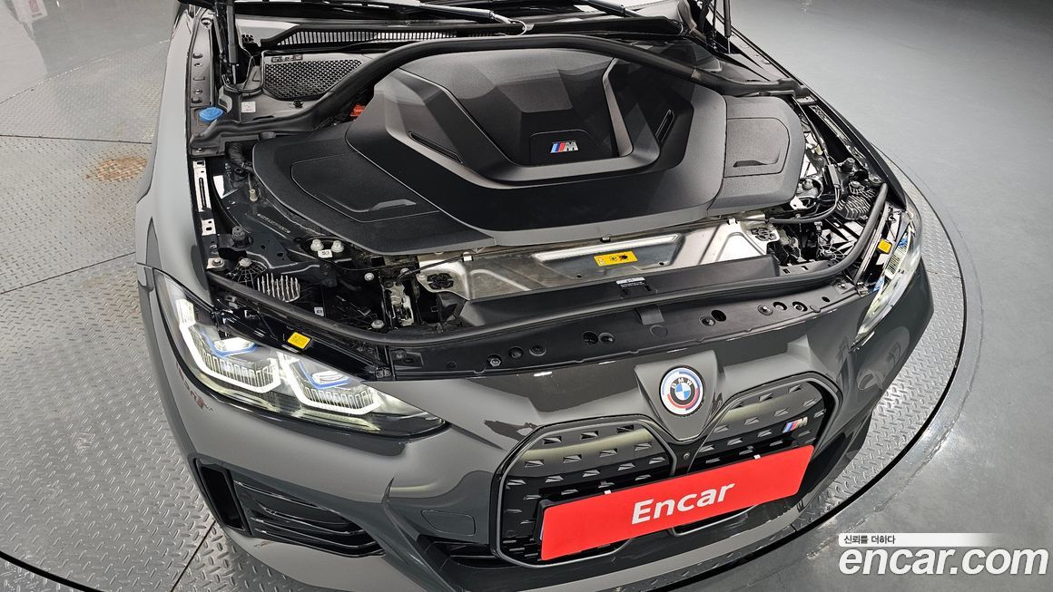 BMW i4 2023