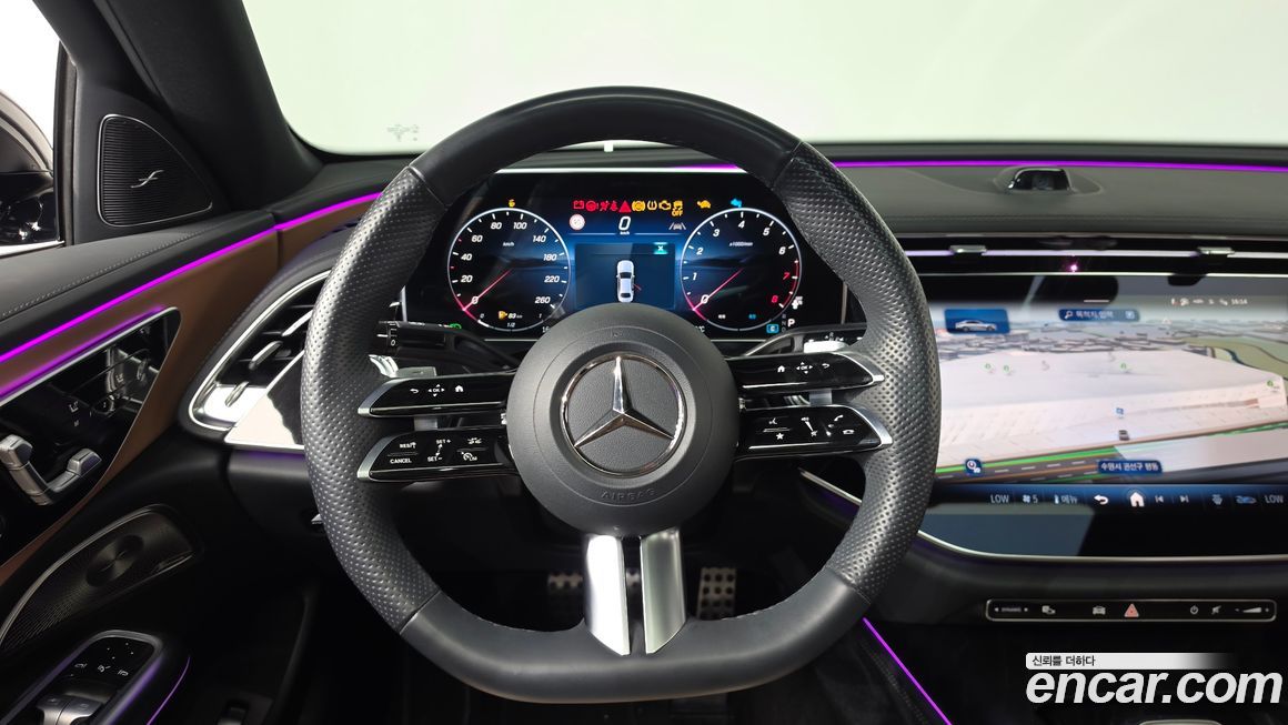 Mercedes-Benz E-Class 2024