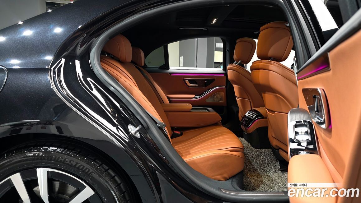 Mercedes-Benz S-Class 2021