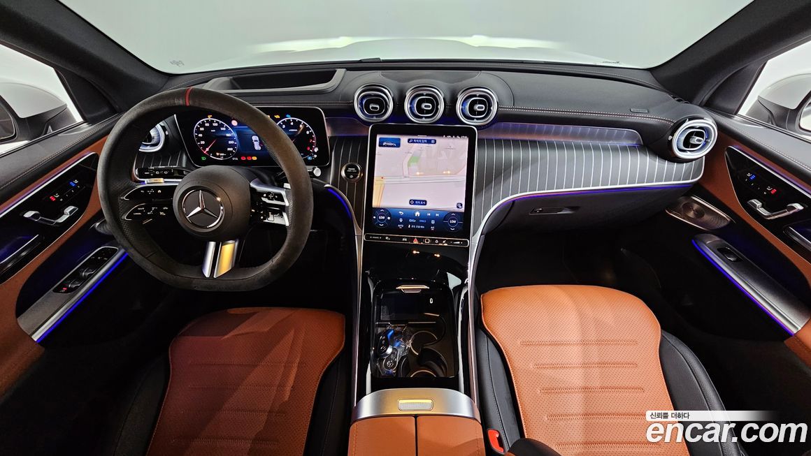 Mercedes-Benz GLC-Class 2025