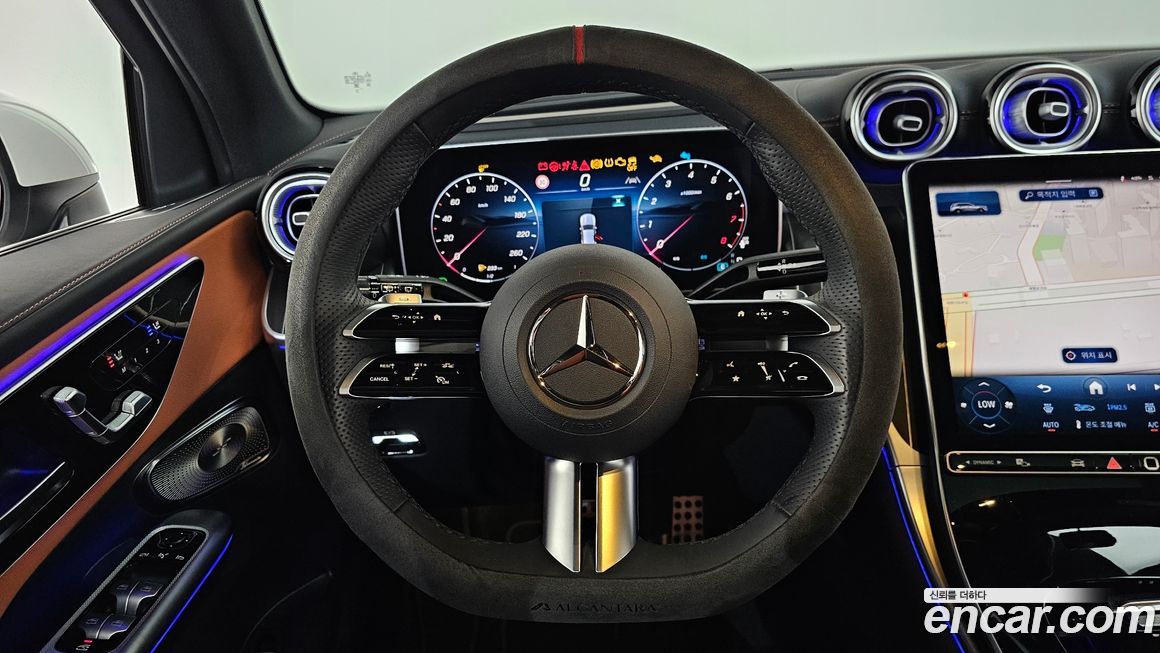 Mercedes-Benz GLC-Class 2025