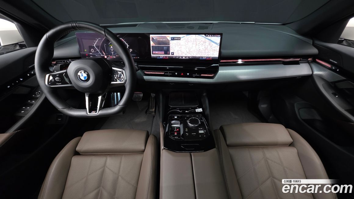 BMW 5-Series 2024