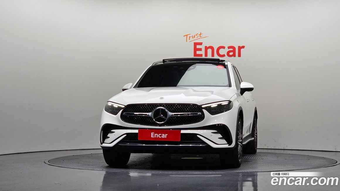 Mercedes-Benz GLC-Class 2023
