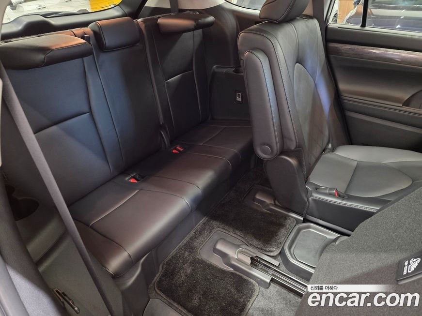 Toyota Highlander 2025