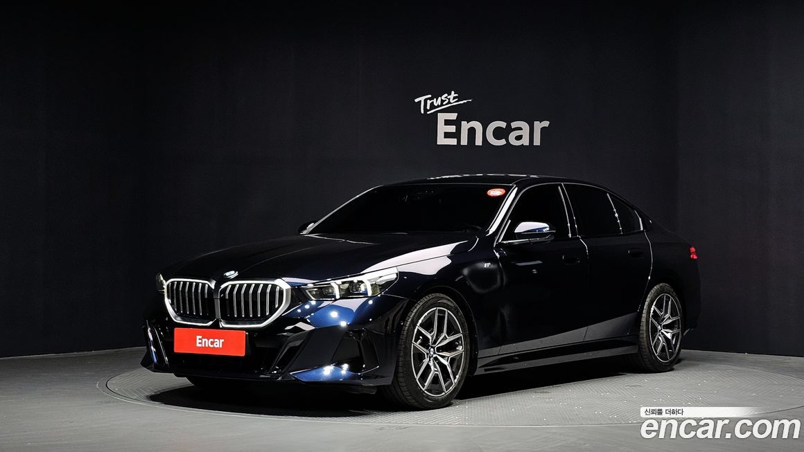 BMW 5-Series 2024