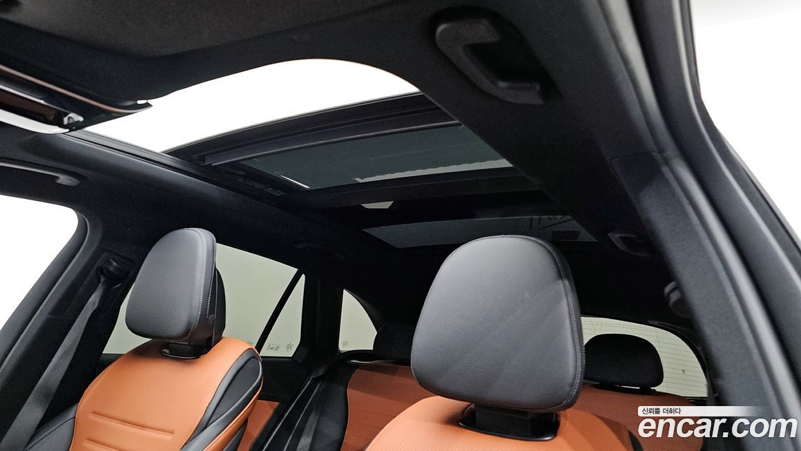Mercedes-Benz GLC-Class 2023