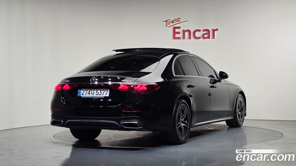 Mercedes-Benz E-Class 2024