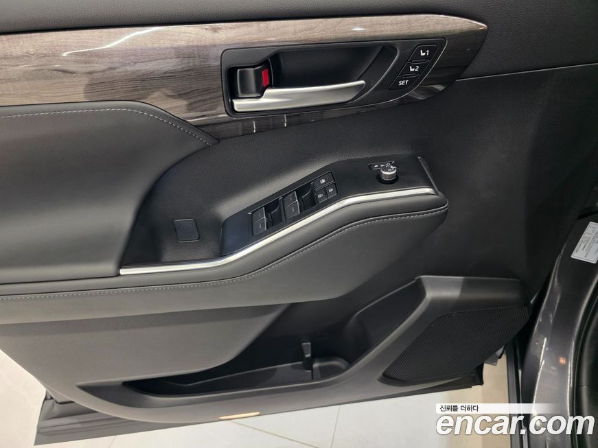 Toyota Highlander 2025