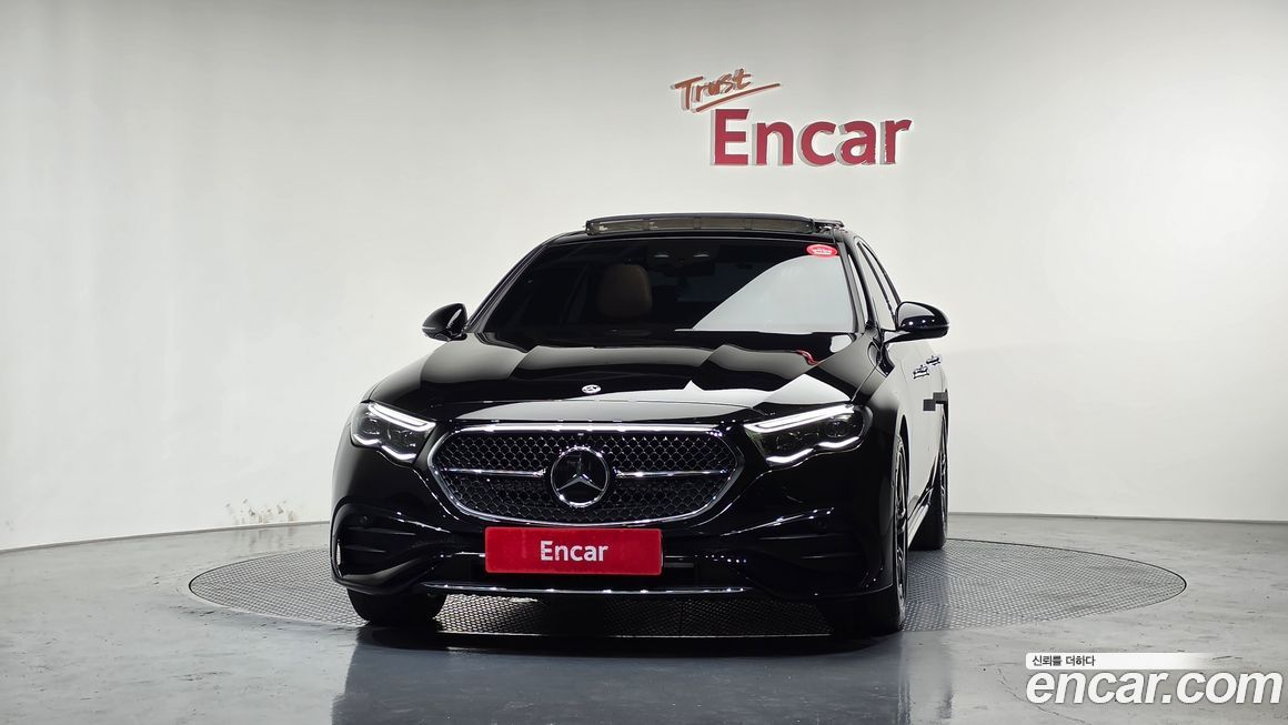 Mercedes-Benz E-Class 2024