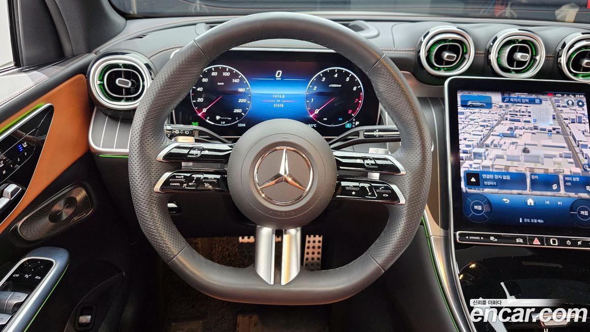 Mercedes-Benz GLC-Class 2023