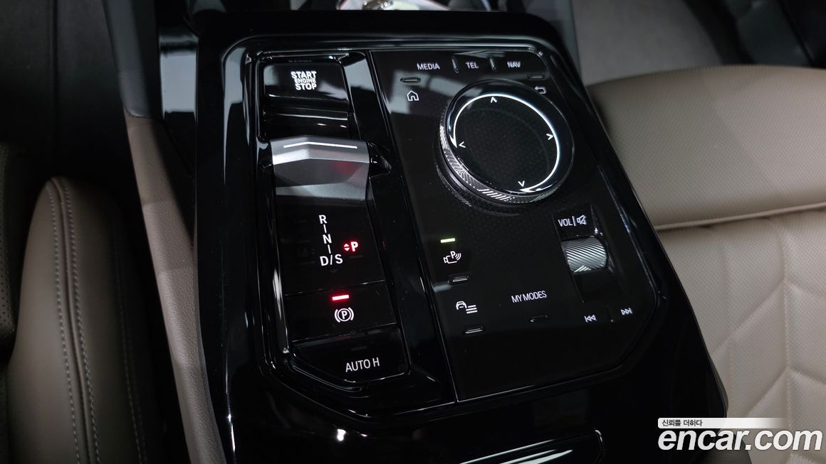 BMW 5-Series 2024