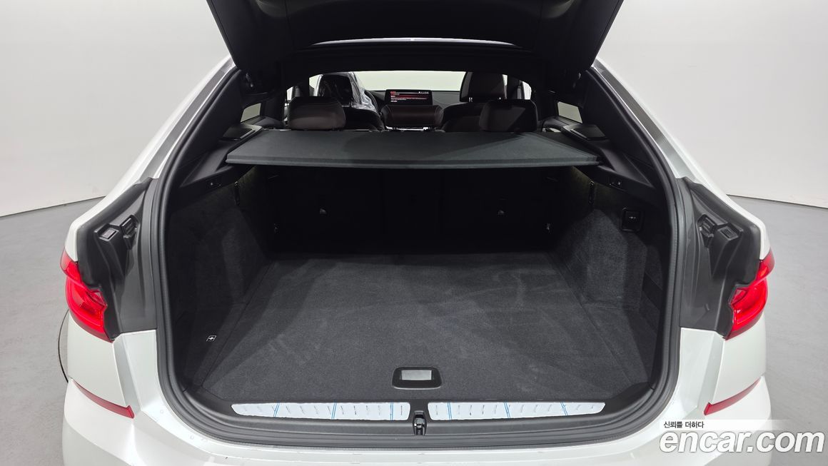 BMW Gran Turismo 2024