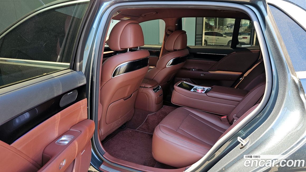 Genesis G90 2023