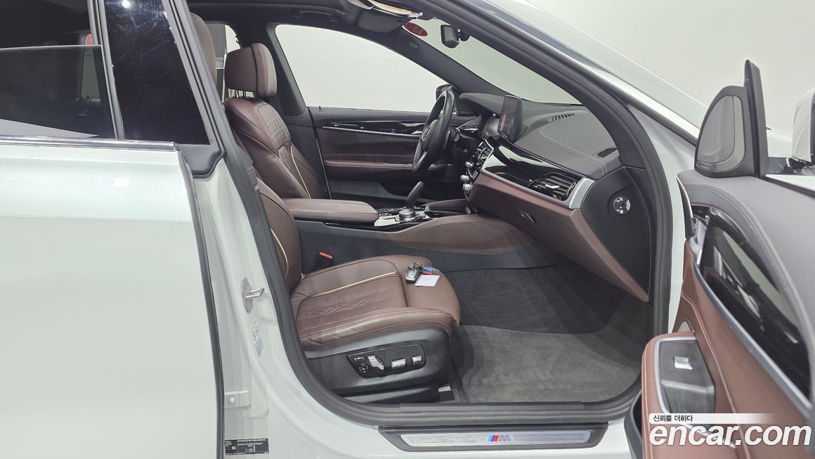 BMW Gran Turismo 2024