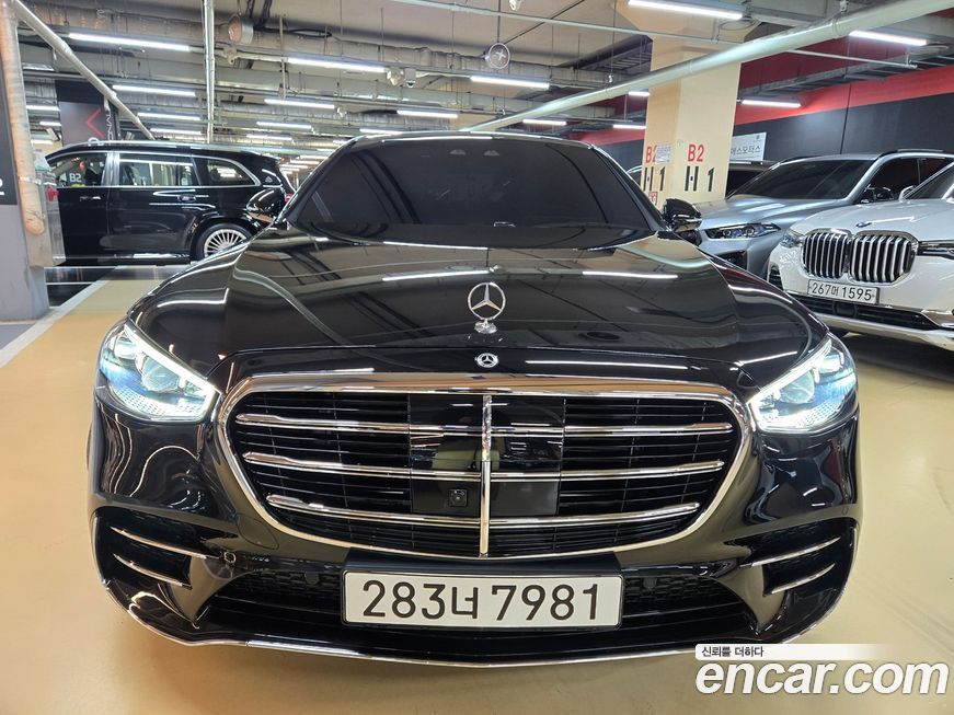 Mercedes-Benz S-Class 2025