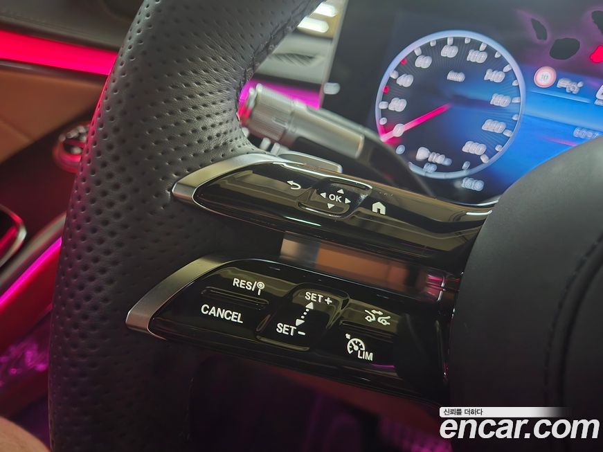 Mercedes-Benz S-Class 2025