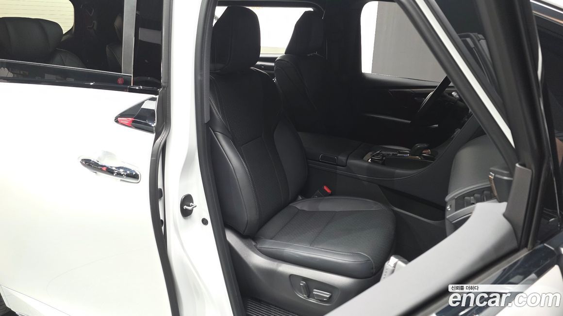 Toyota Alphard 2025