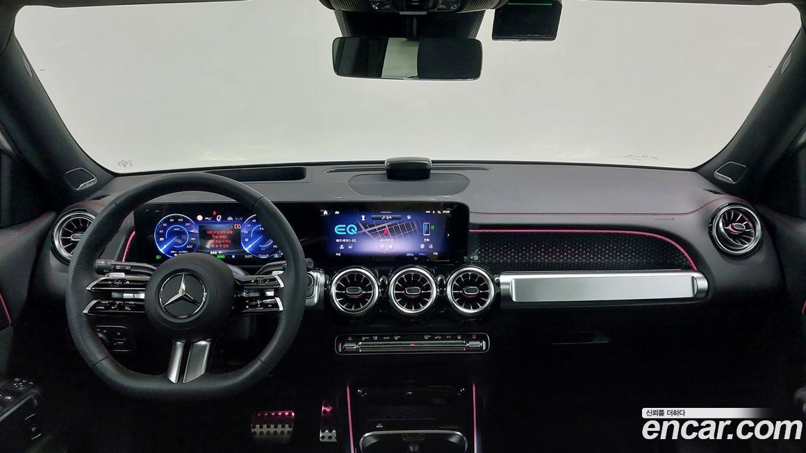 Mercedes-Benz EQB 2026