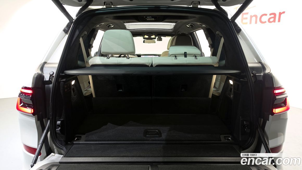 BMW X7 2024