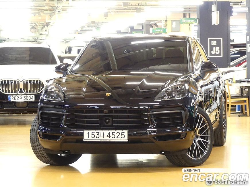 Porsche Cayenne 2021