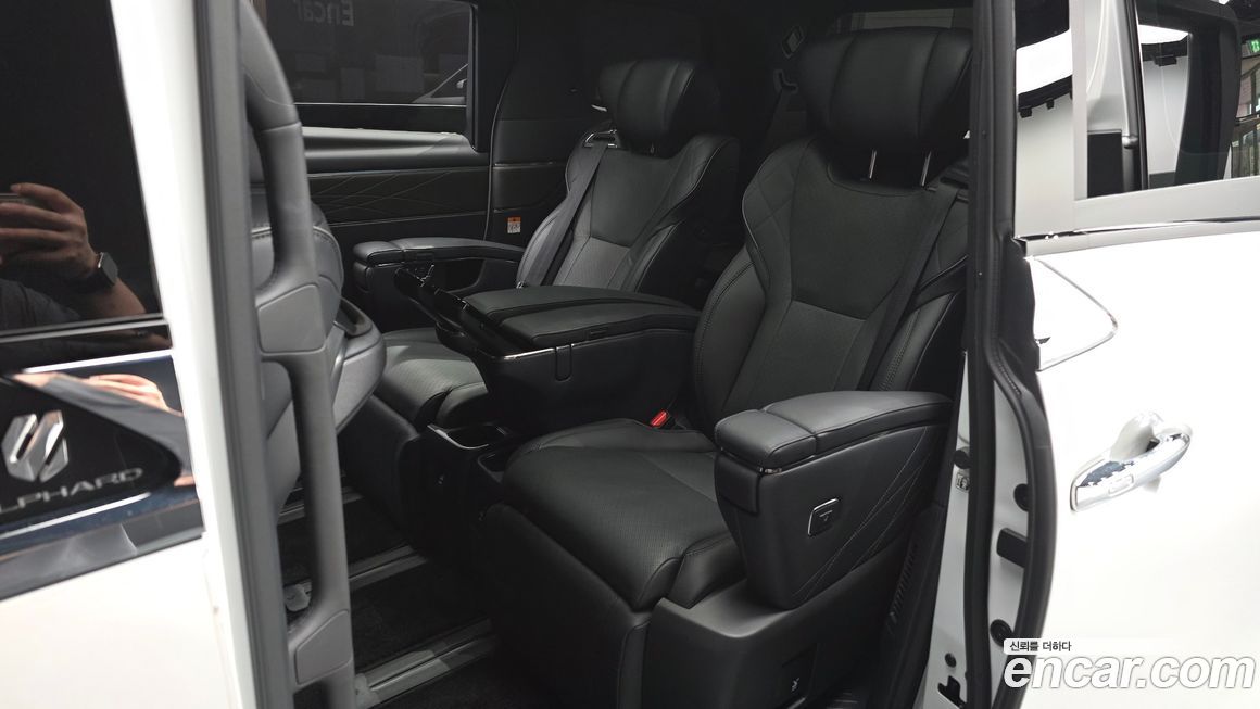 Toyota Alphard 2025