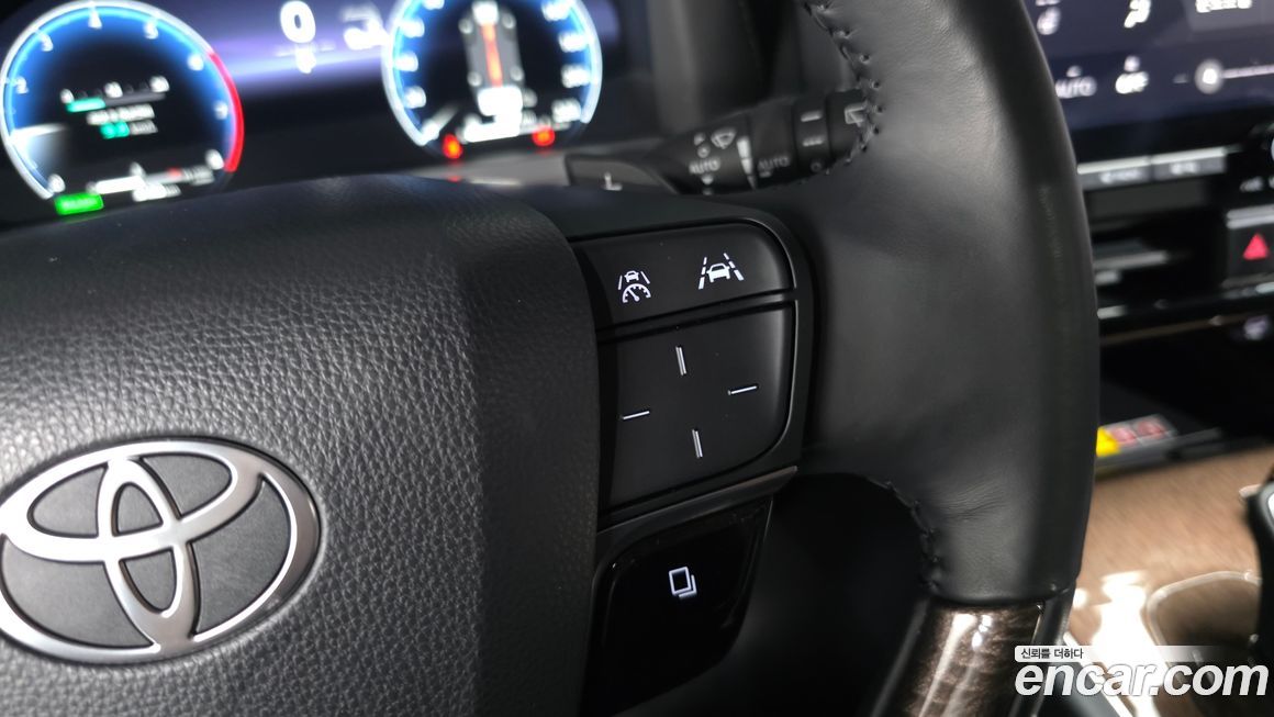 Toyota Alphard 2025
