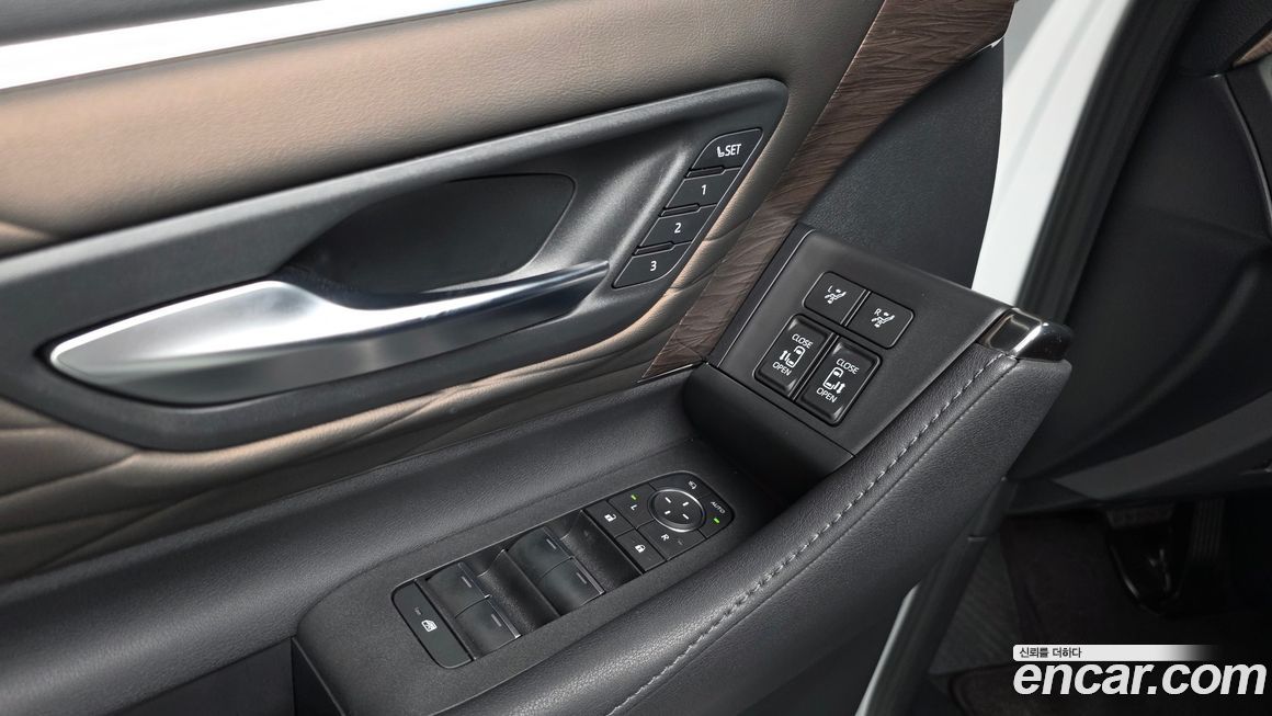 Toyota Alphard 2025