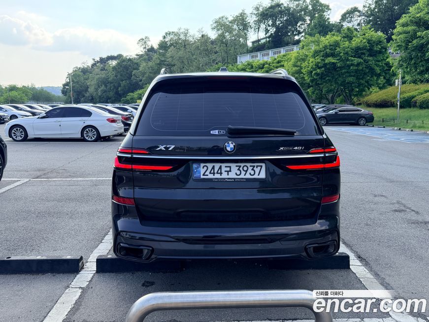 BMW X7 2025
