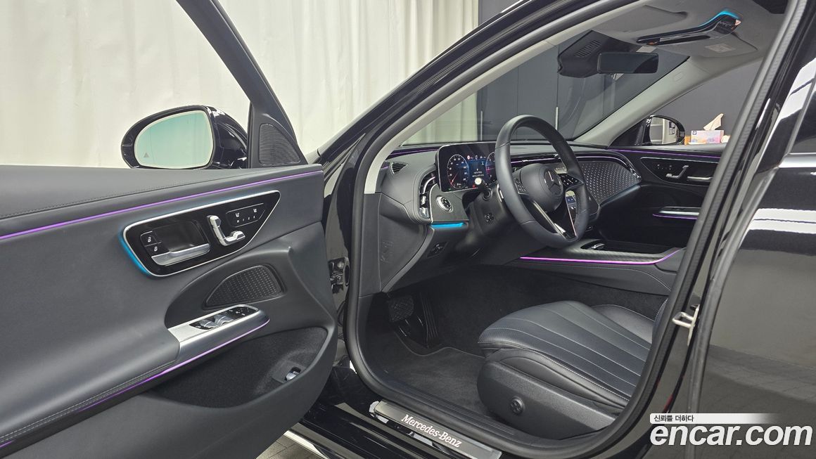 Mercedes-Benz E-Class 2024